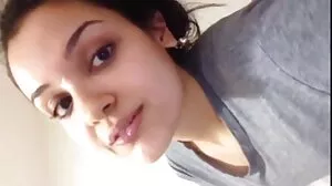 வயதான ஆண்கள் ஆபாசத்துடன் இளம் பெண்கள்
