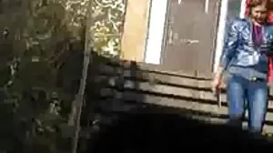 அலெக்சிஸ் ஃபாக்ஸ் ஹாட் ஸ்டெப் அம்மா