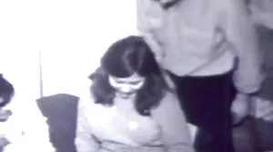 காதலன் ரசிகர் அம்மா வெளியே சென்றார்