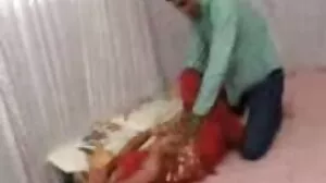 ஸ்லட்டி மிஸ்ட்ரஸ் டார்ட்ஸ் பந்துகள் மற்றும் ஆண் கழுதை